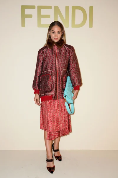 Look 4